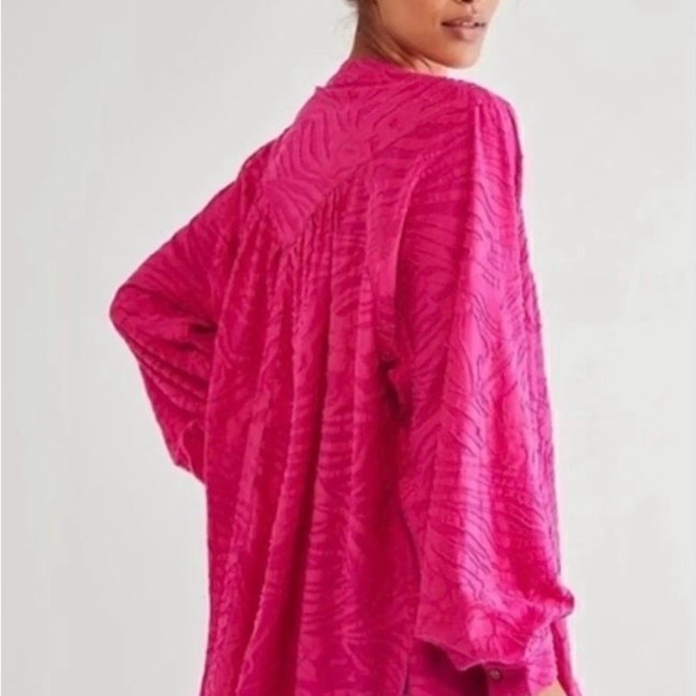 Free People Fuchsia Can’t Stop Dreaming Button-Down Flowy Shirt Blouse Tunic - Picture 2 of 10